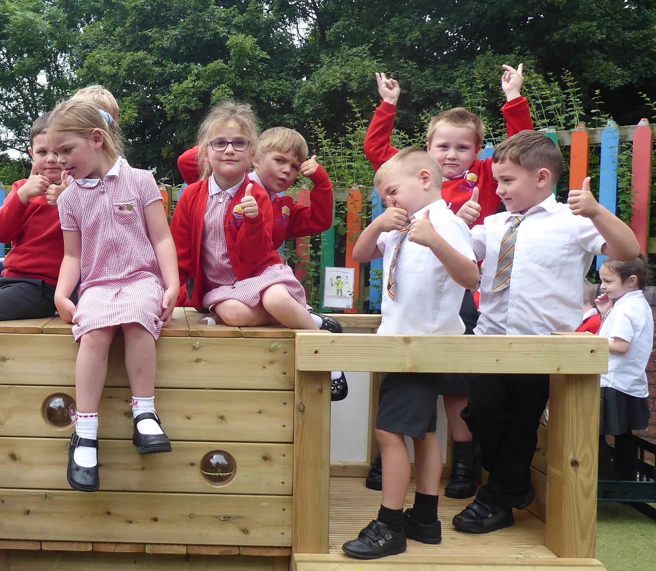 Uniform and equipment Ark Little Ridge